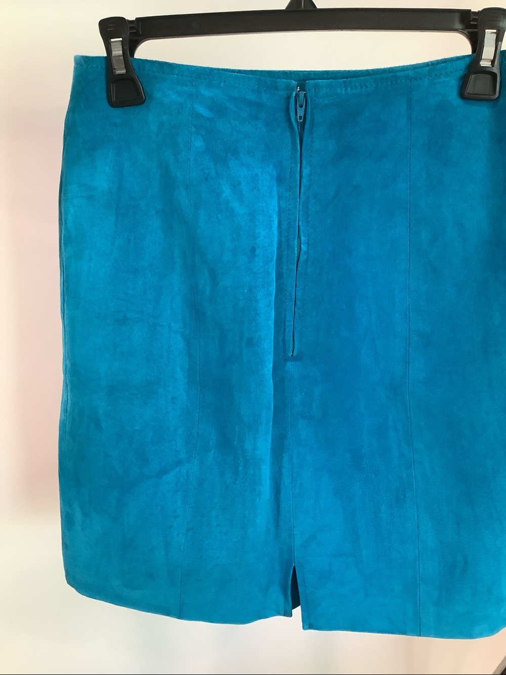 Vintage CHIA Bright Turquoise Suede Pencil Skirt, Size 12 - Picture 8 of 11